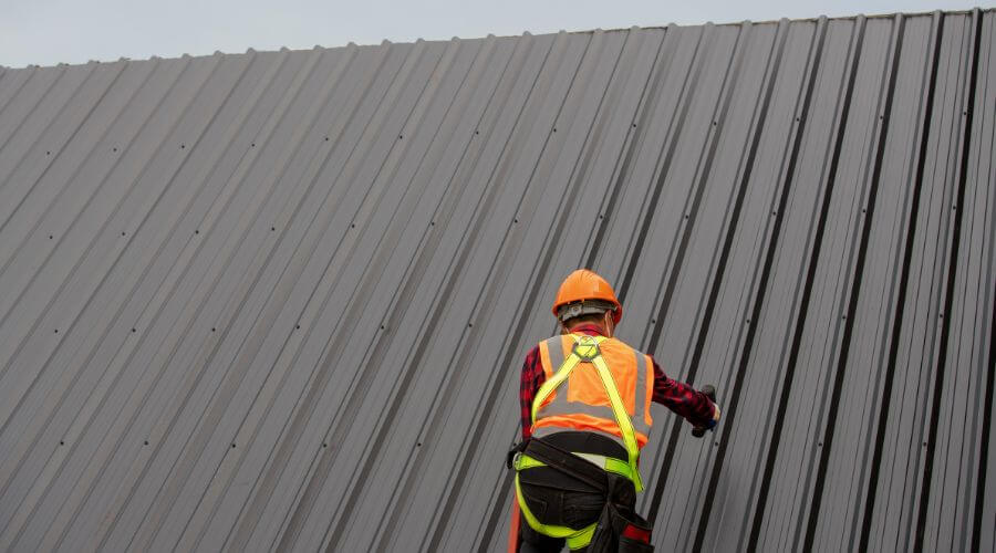 Professional gutter cleaning in Knoxville, TN